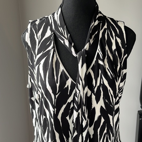 WHBM fun dress size L - Picture 2 of 3